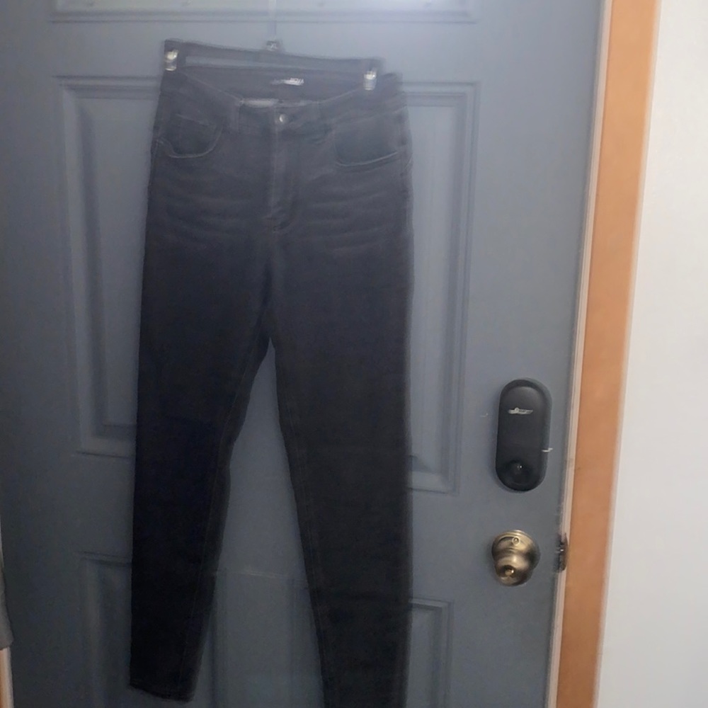 Fashion nova women’s jeans size 5 black skinny jeans
